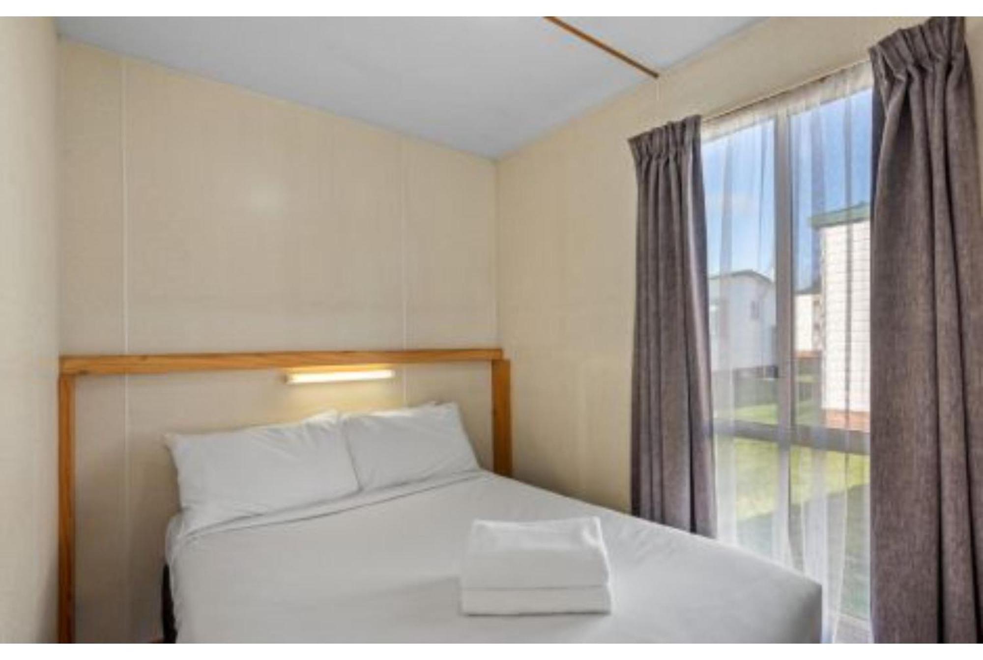 Discovery Parks - Hadspen Room photo