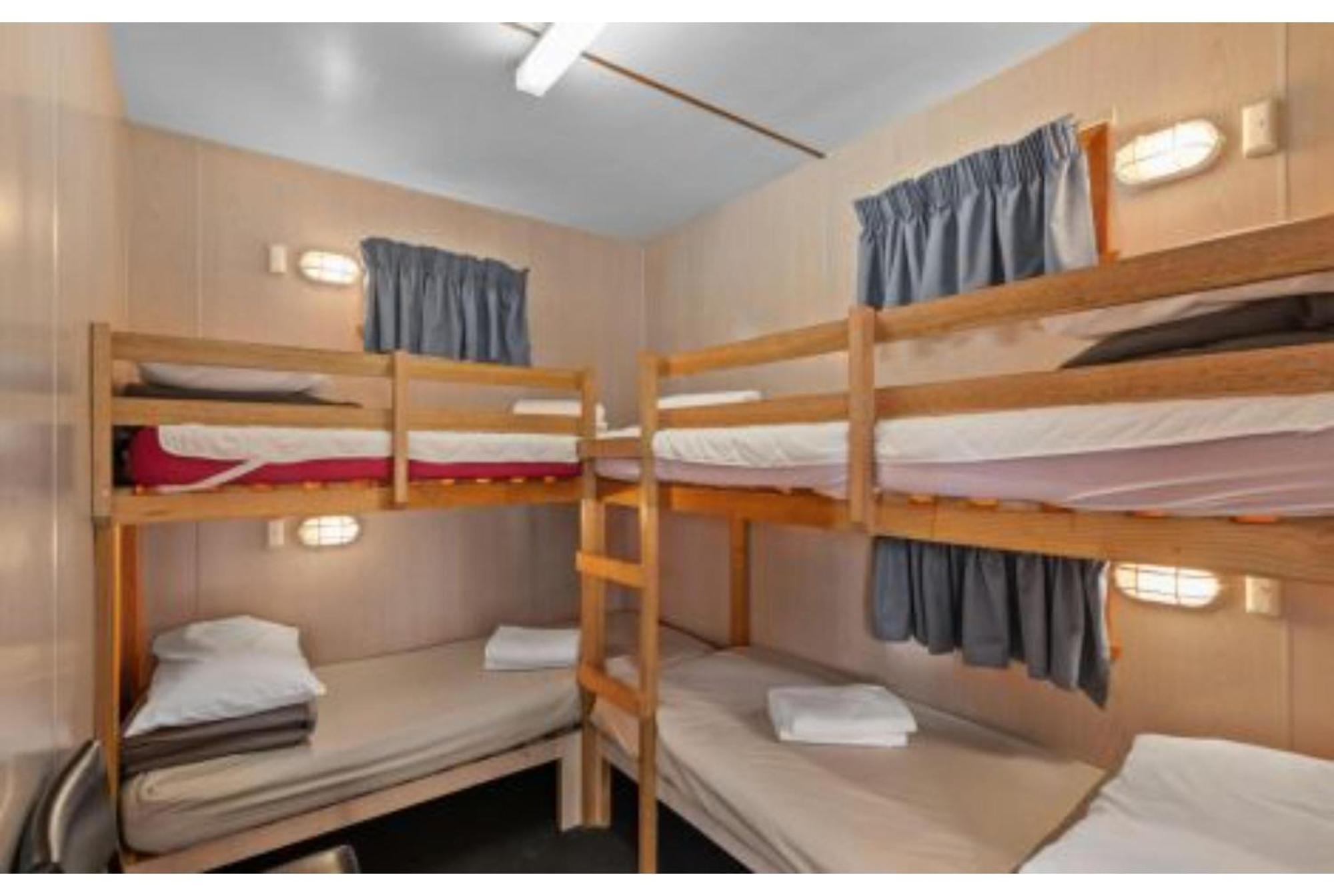 Discovery Parks - Hadspen Room photo